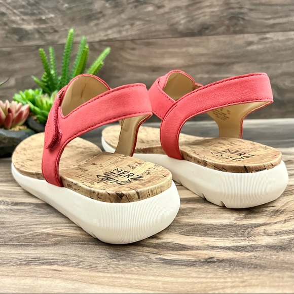 NIB Naturalizer Lincoln Leather Comfort Platform Thong Sandal Coral - Picture 7 of 12